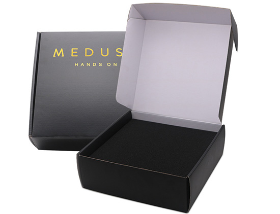 瓦楞折疊(dié)飛機(jī)盒 黑色包裝紙(zhǐ)盒(hé)子定製工廠 瓦楞(léng)折疊飛(fēi)機(jī)盒 黑色包裝紙(zhǐ)盒子定製工廠